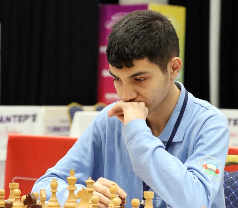 Şahmatçılarımız türkdilli dövlətlər arasında çempion olub - FOTO 