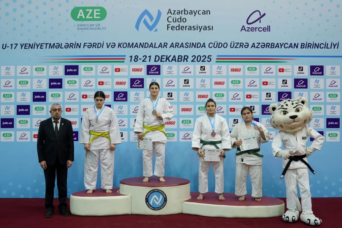 Ölkə birinciliyi: 5 çəki dərəcəsində medalçılar bəlli olub - FOTO 