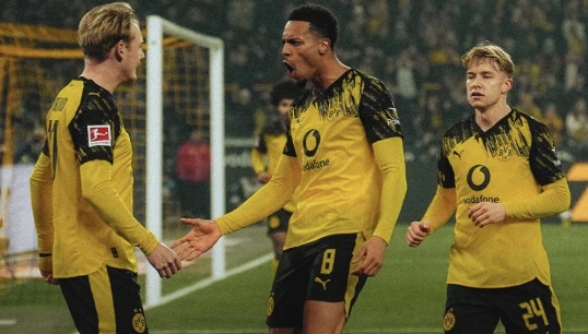 Bundesliqa: “Dortmund” 3 xalı 2 qolla qazandı
