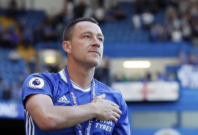 "Çelsi"nin əfsanəvi oyunçusu İngiltərədə klub çalışdıra bilər