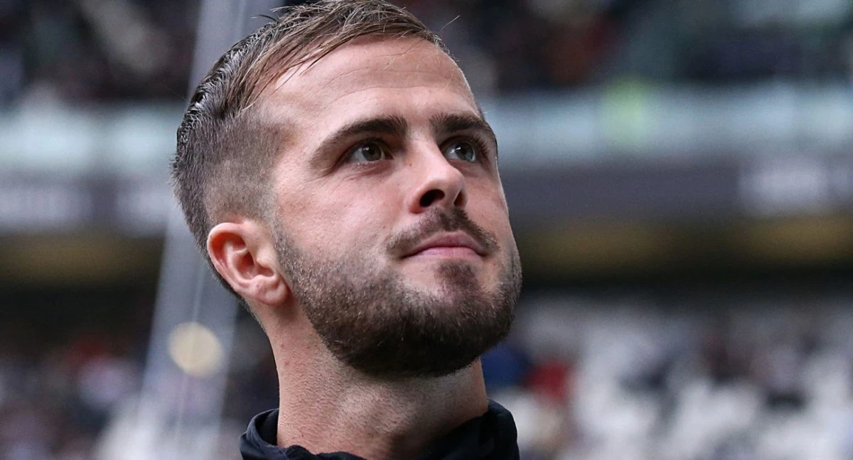 "Barselona”nın sabiq futbolçusu karyerasını bitirib