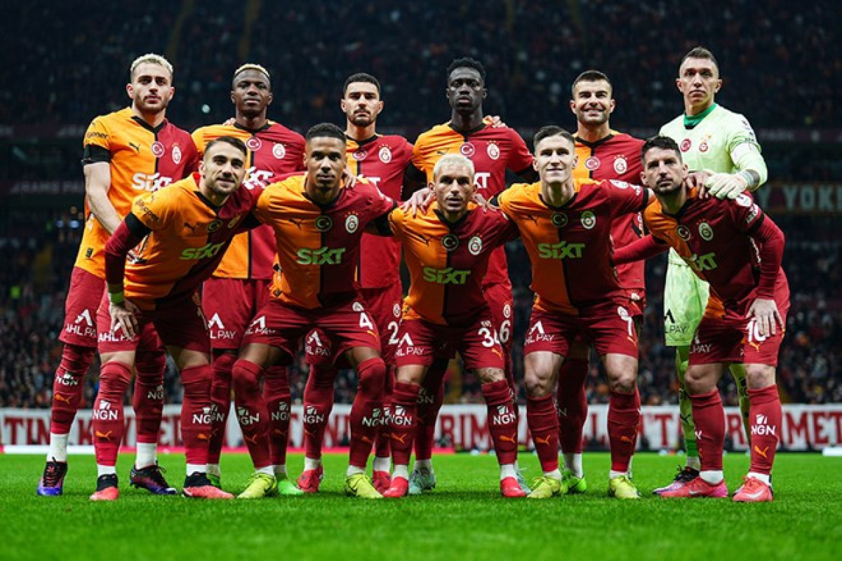 "Qalatasaray"ın UEFA siyahısına əlavə etdiyi adlar açıqlanıb 