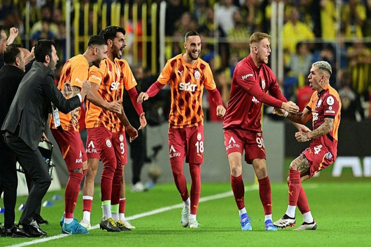 “Qalatasaray”dan rekord gəlir