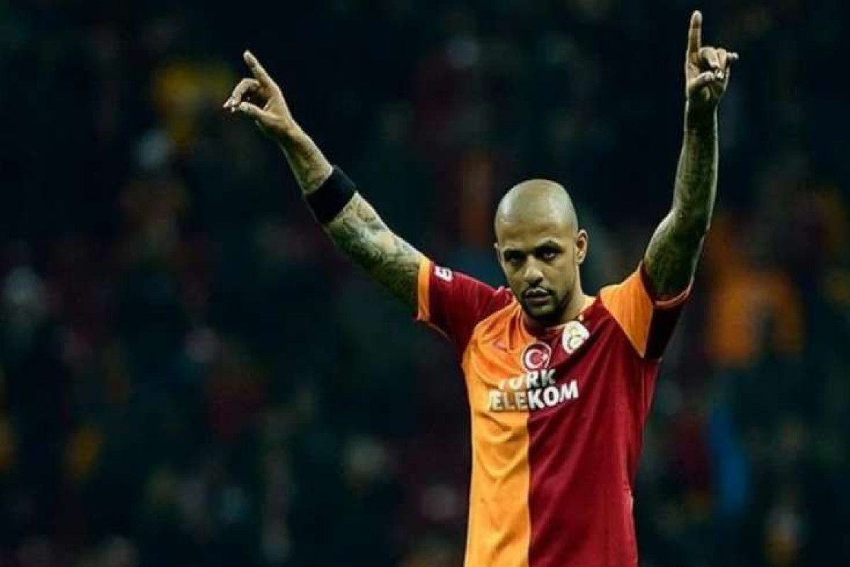 "Qalatasaray"ın sabiq ulduzu karyerasını bitirib