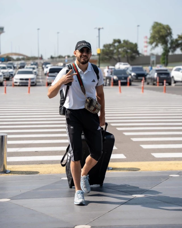 “Qarabağ” Avstriyaya yollanıb - FOTO 