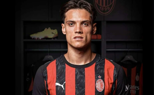 "Milan"dan 23 milyon avroluq transfer - RƏSMİ 