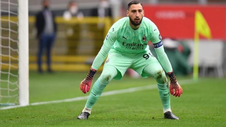 Donnarumma İngiltərə yolunda