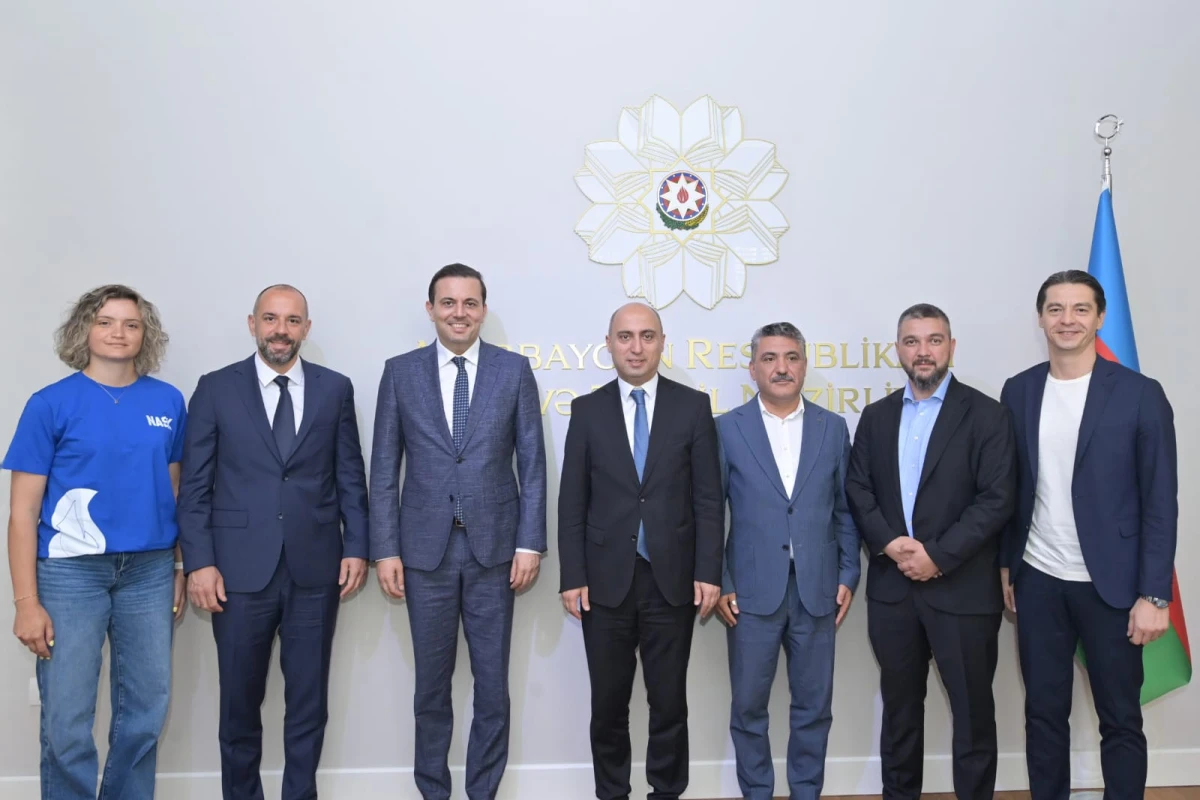 Emin Əmrullayev Türkiyənin tanınmış basketbol klubunun prezidenti ilə görüşüb - FOTO 