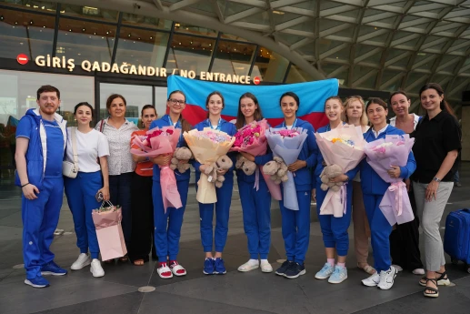 Bədii gimnastika üzrə qrup hərəkətləri komandası vətənə dönüb - FOTO 