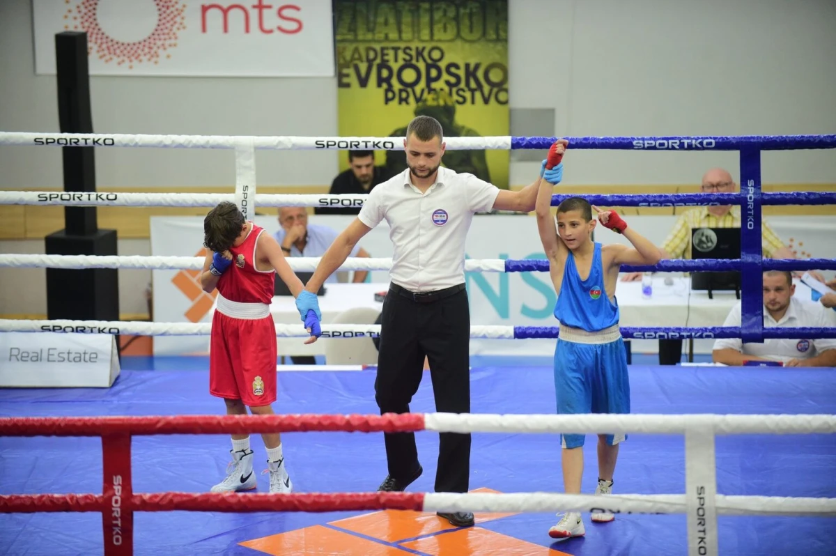 Avropa birinciliyi: 13 boksçumuz finalda - FOTO 