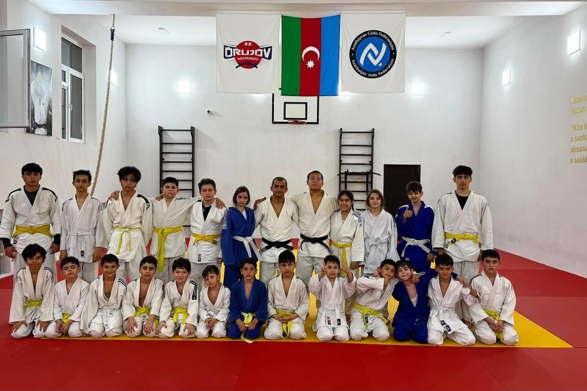 Matsumoto Dan Rüstəm Orucov Akademiyasında