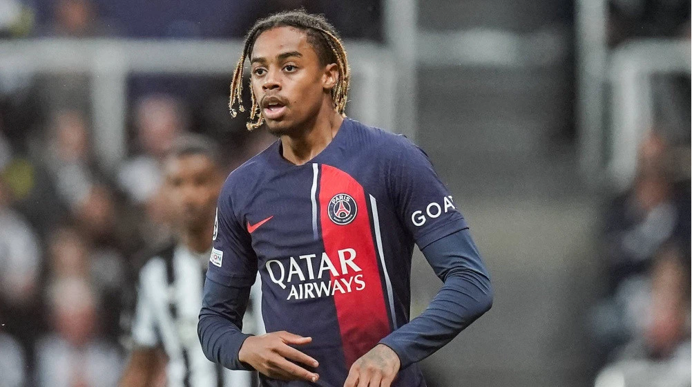 PSJ-nin futbolçusu Bundesliqa yolunda
