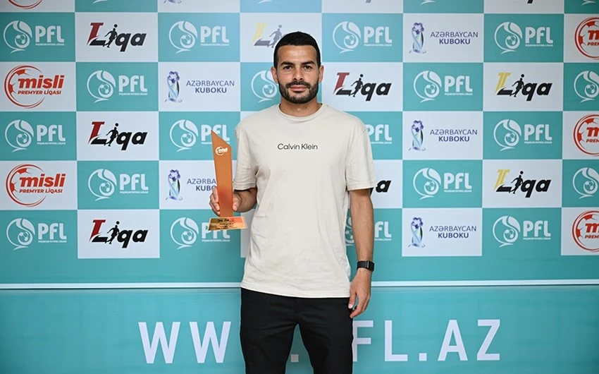 Emin Mahmudov mükafatlandırılıb