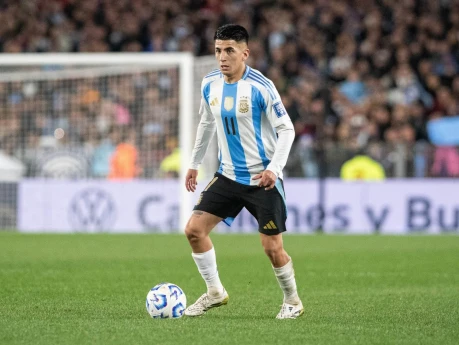 Argentina millisinin üzvü "Milan"ın radarına düşüb