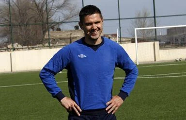 Aleksandr Çertoqanov: "Millidəki futbolçular özlərinə inanmırlar"