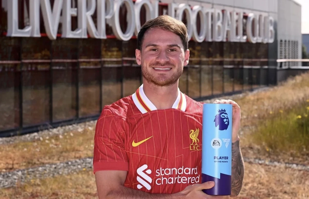 “Liverpul”un üzvü ayın ən yaxşısı seçildi
