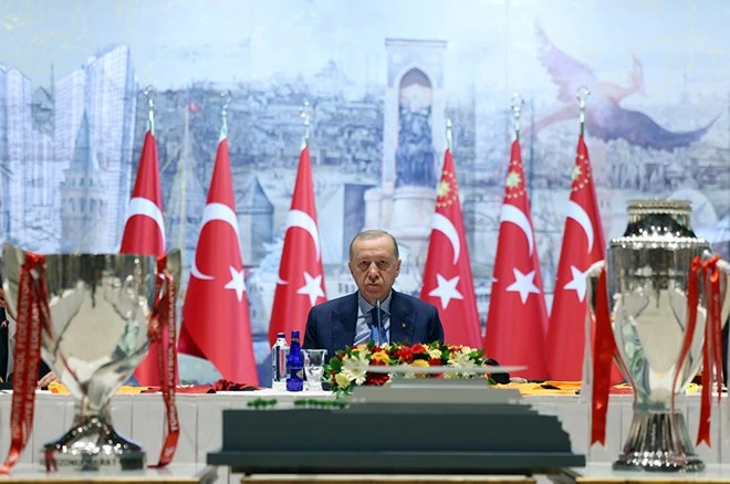 Rəcəb Tayyib Ərdoğan "Qalatasaray"ı qəbul edib - FOTO 