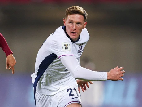 “Mançester Yunayted” “Nottingem Forest”in futbolçusu ilə maraqlanır