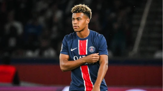 PSJ-nin futbolçusu ilin ən yaxşısı seçilib