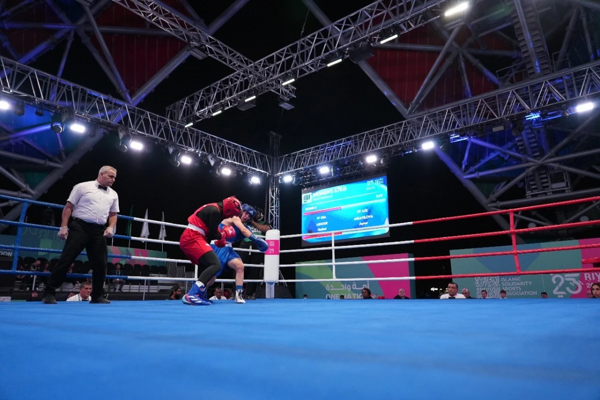 Boksçumuz İslamiadaya qələbə ilə başlayıb - FOTO 