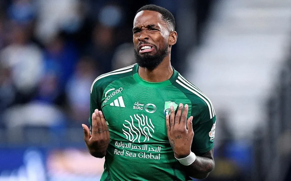 “Əl-Əhli”nin futbolçusu “Tottenhem”in radarında