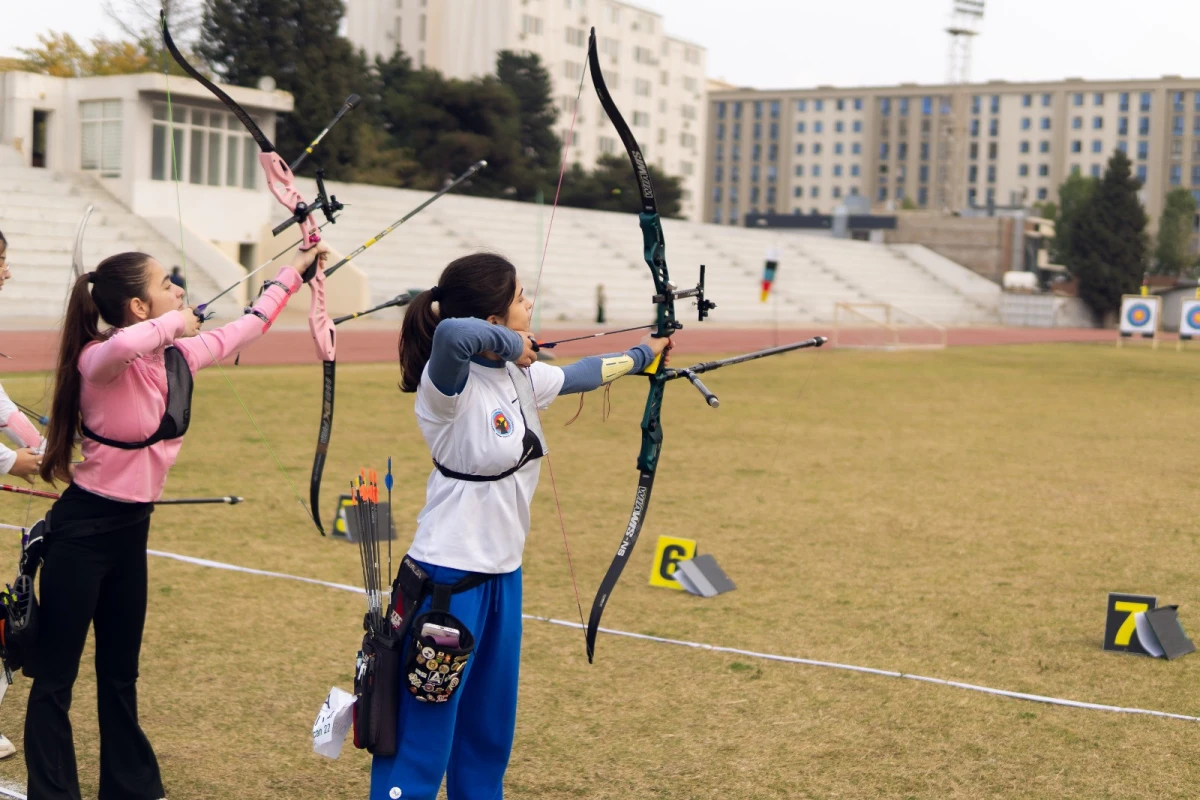 Kamandan oxatma üzrə “Zəfər turniri”nin açılış mərasimi keçirilib - FOTO 