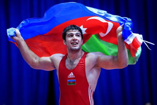 İslam Abbasov bürünc medalın bir addımlığında