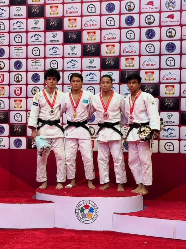 Cüdoçularımız Asiya Kubokunda iki medal qazanıb - FOTO 