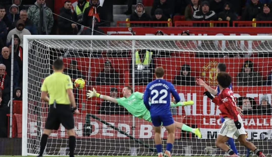 Premyer Liqa: “Everton” “Yunayted” səfərindən 3 xalla qayıdır