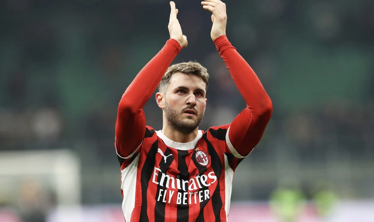 “Milan”ın forvardı “Fənərbaxça”nın radarında