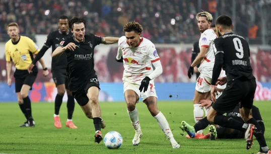 Bundesliqa: “Leypsiq” turu bir xalla tamamlayıb