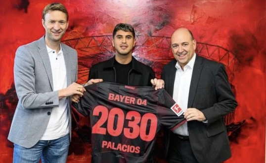 Argentina millisinin üzvü daha 5 il "Bayer"də