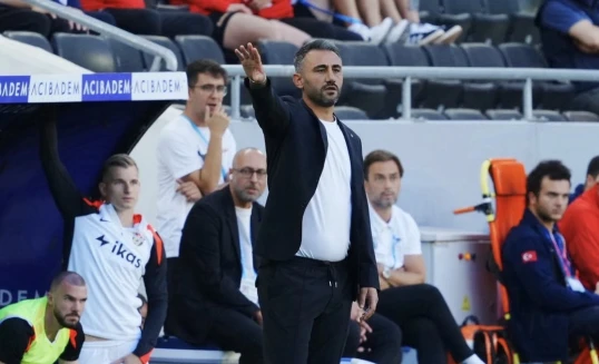 Super Liqa klubu baş məşqçisi ilə yollarını ayırıb