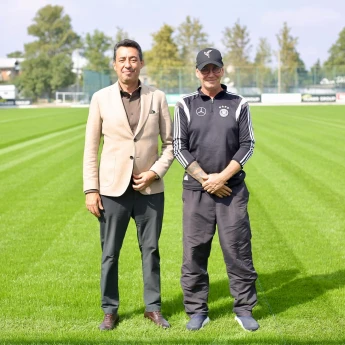 Ehtiram Quliyev Tovuz şəhər stadionunda ot örtüyünün dəyişdirilməsi prosesi ilə tanış olub - FOTO 