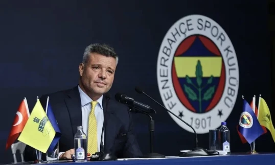 Sadettin Saran: "Futbolçular fasilədə prezident seçkilərini izləyirdilər"