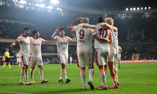 "Qalatasaray" "Başakşehir"i Sanenin qolları ilə məğlub edib