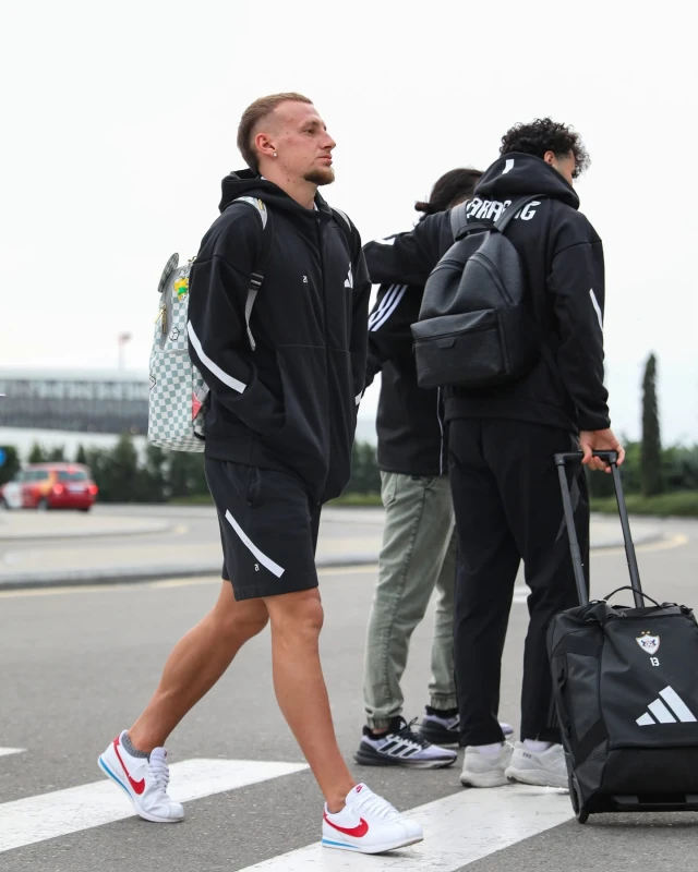 “Qarabağ” İspaniyaya yola düşüb - FOTO 