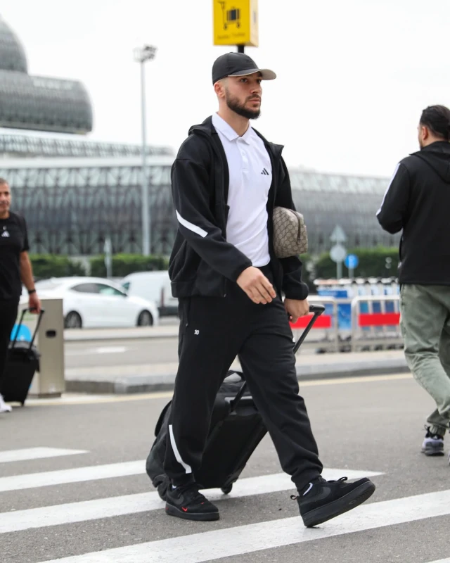 “Qarabağ” İspaniyaya yola düşüb - FOTO 