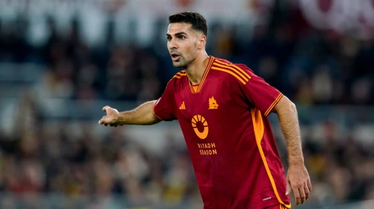 “Roma” türkiyəli futbolçunu komandada saxlayacaq