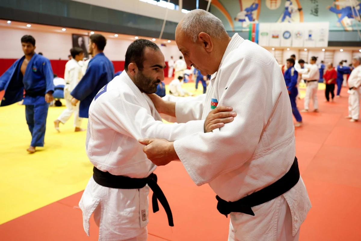 Bakıda paracüdoçuların olimpiyaçılarla birlikdə məşqlərinə start verilib - FOTO