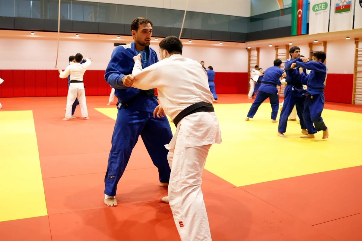 Bakıda paracüdoçuların olimpiyaçılarla birlikdə məşqlərinə start verilib - FOTO