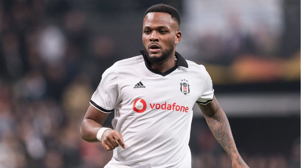"Beşiktaş"ın sabiq üzvü "Feyenoord"da - RƏSMİ 