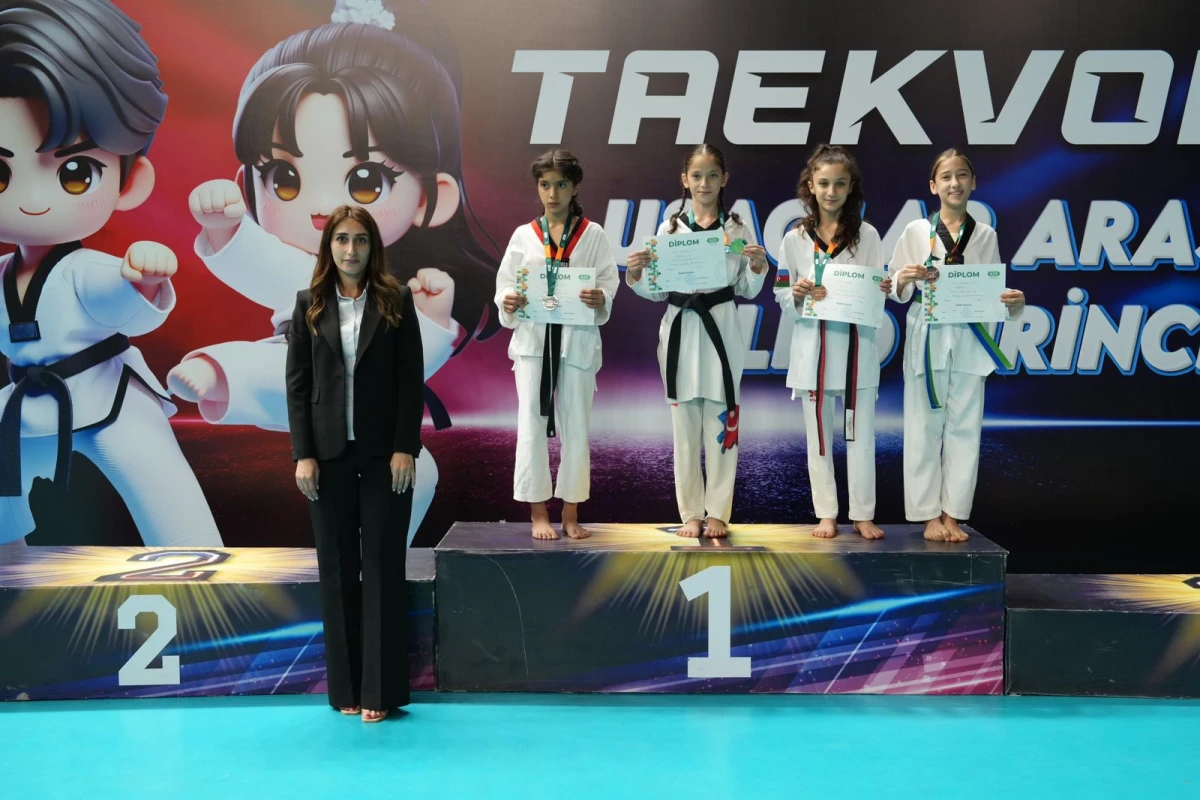 Taekvondo üzrə ölkə birinciliyinin qalibləri bəlli olub - FOTO 