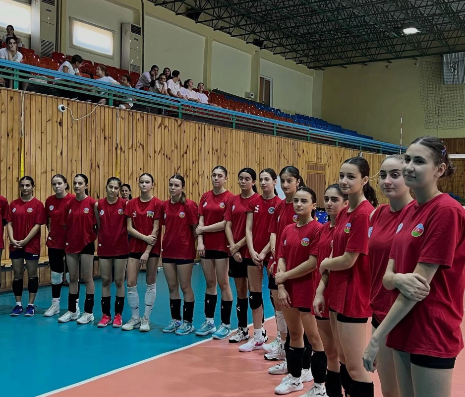 Voleybolçularımızla görüş keçirilib - FOTO 
