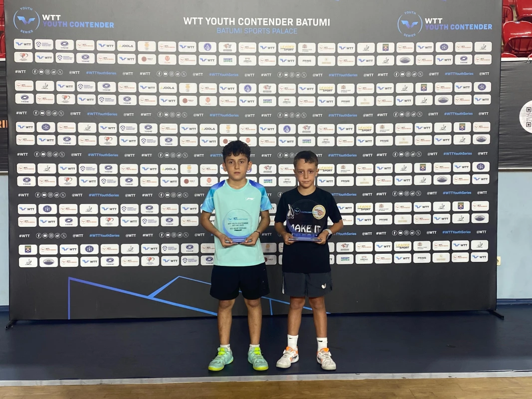 Stolüstü tennisçilərimiz beynəlxalq turnirdə 5 medal qazanıblar - FOTO 