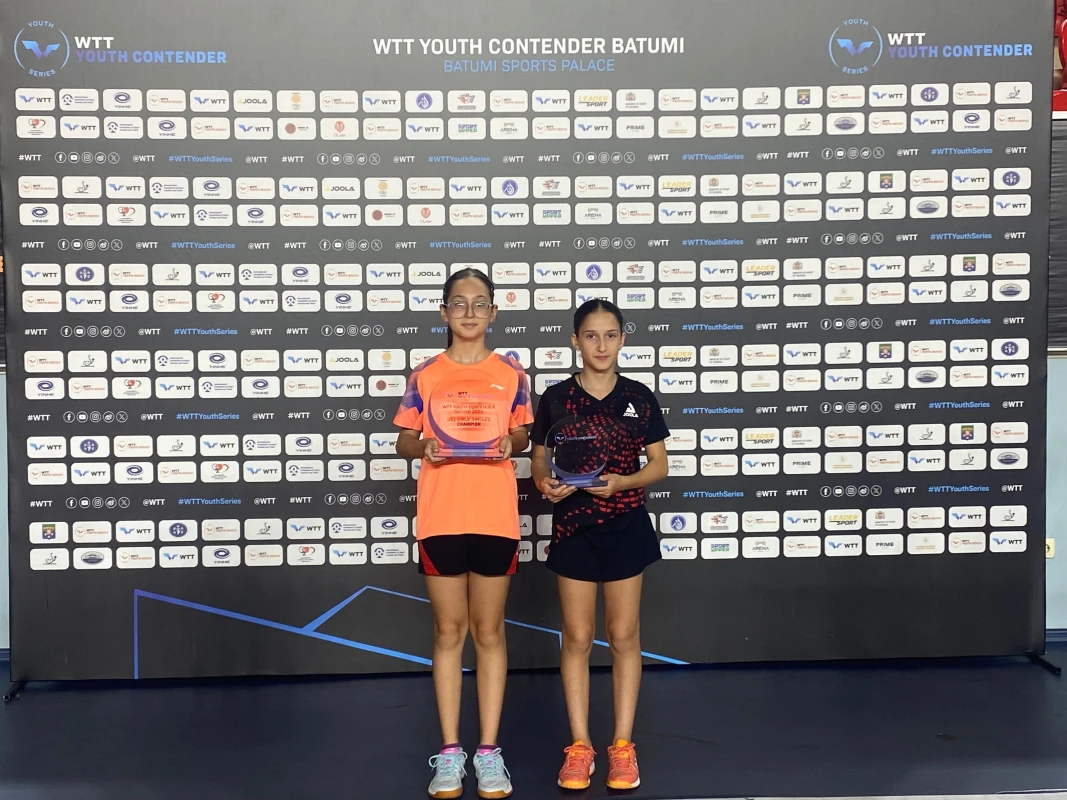 Stolüstü tennisçilərimiz beynəlxalq turnirdə 5 medal qazanıblar - FOTO 