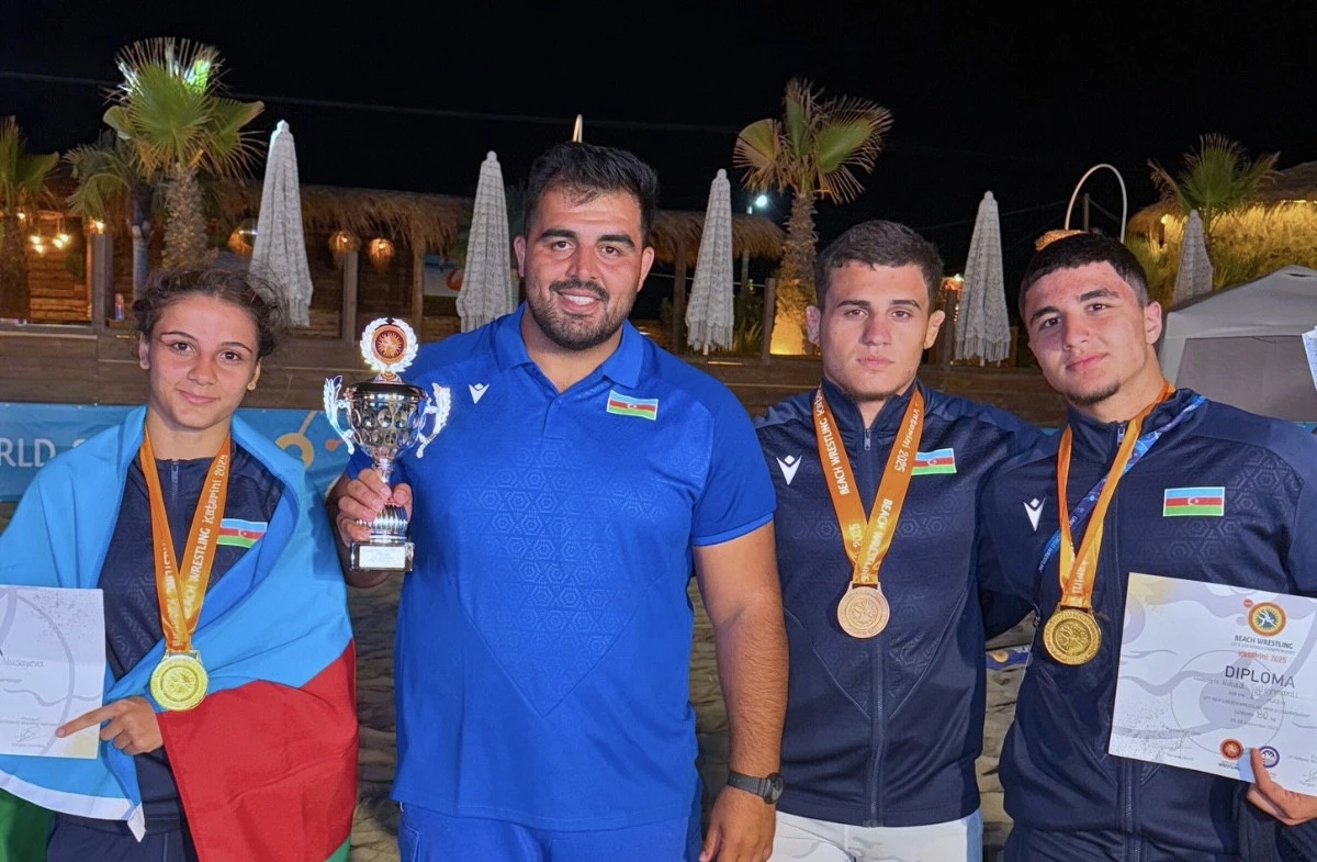 Güləşçilərimizdən dünya çempionatında 2 qızıl və 1 bürünc medal - FOTO 
