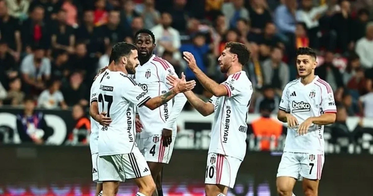 “Beşiktaş” 3 xalı 3 qolla qazandı