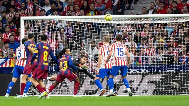 "Barselona" Madriddən 3 xalla qayıdıb