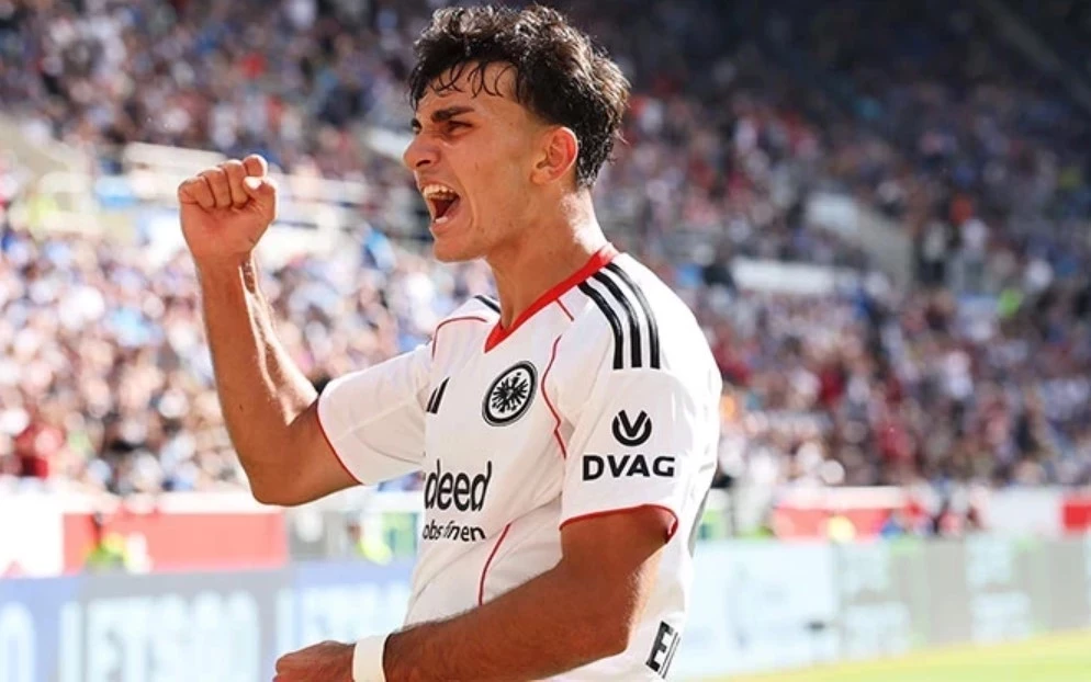 Türkiyə millisinin üzvü “Ayntraxt”dan ayrıla bilər